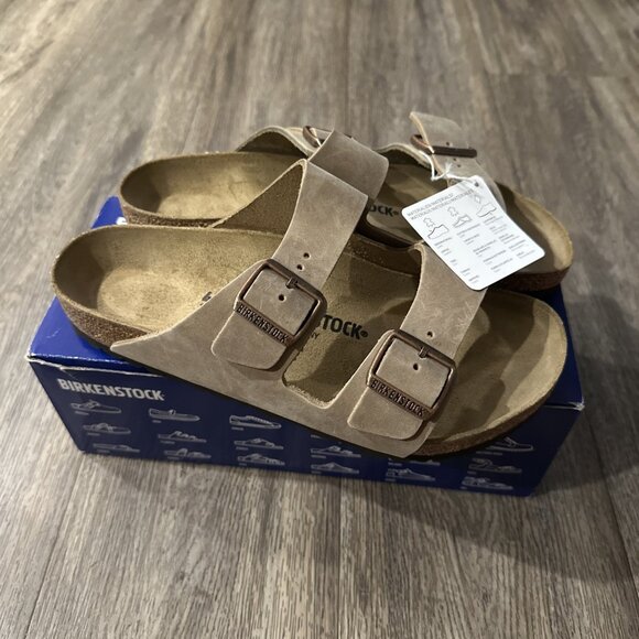 birkenstock oiled tobacco arizona sandals Soft Footbed Leather footbeds feature sustainable Birkenstock Arizona Oiled Leather Tobacco